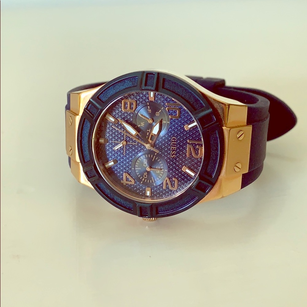 Guess Watch